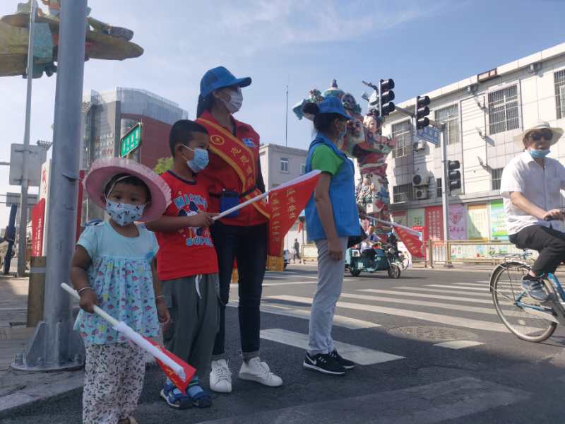 <strong>女人下面被子男人擦网站</strong>